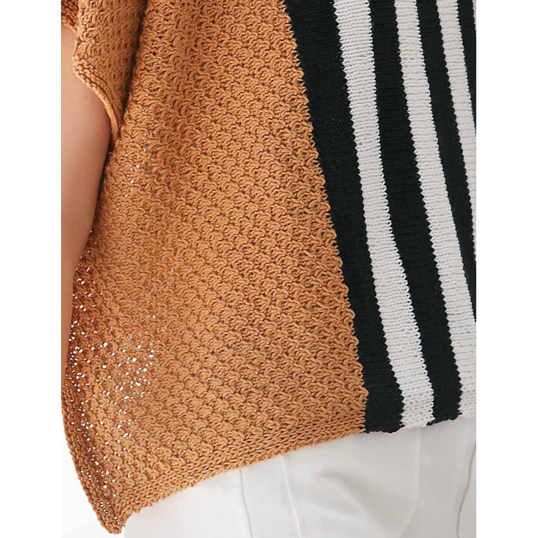 Modèle de Top Cotton Alpaca